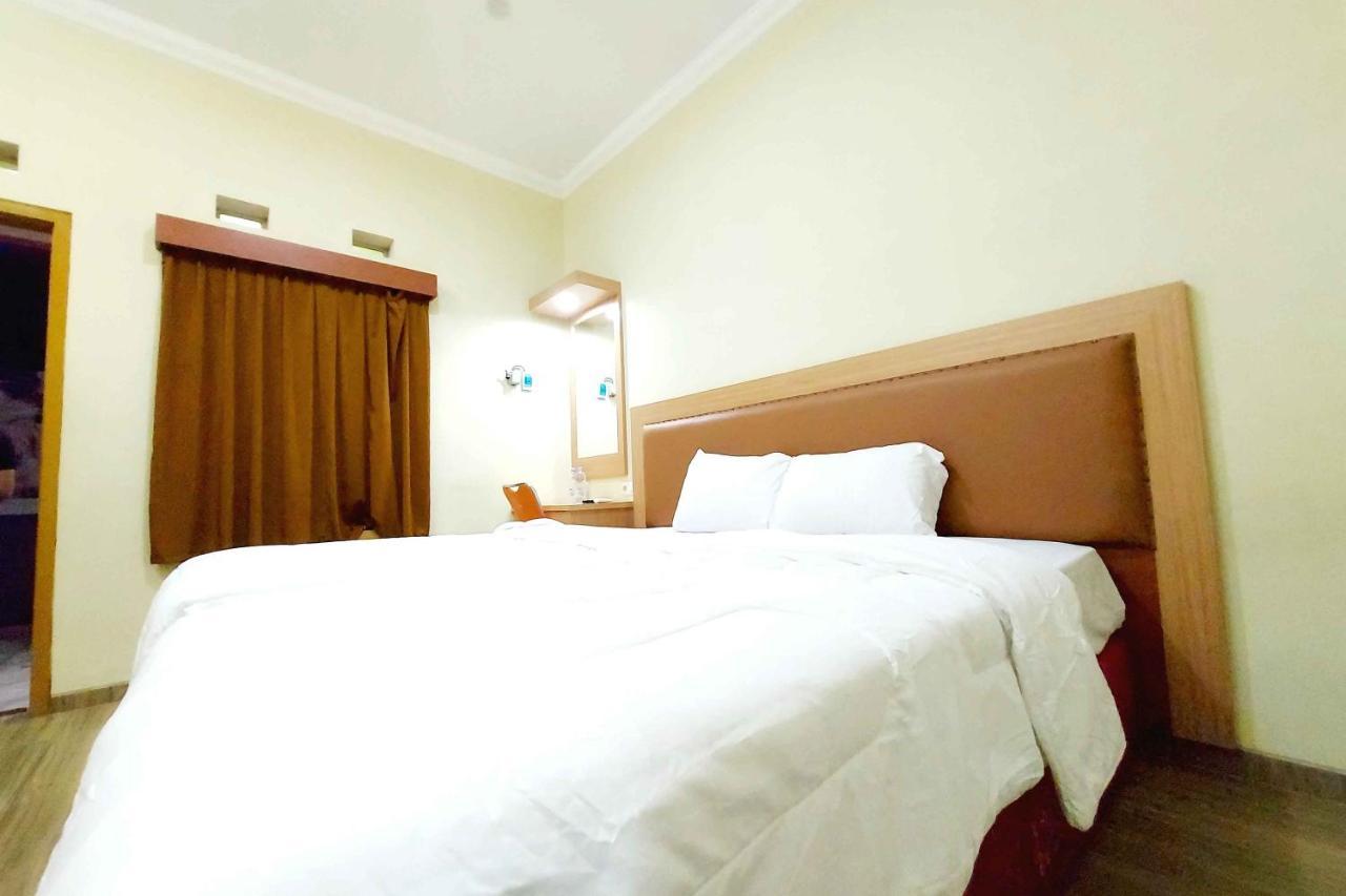 Homestay Fifa Syariah Pati Near Rsud Raa Soewondo Exterior foto