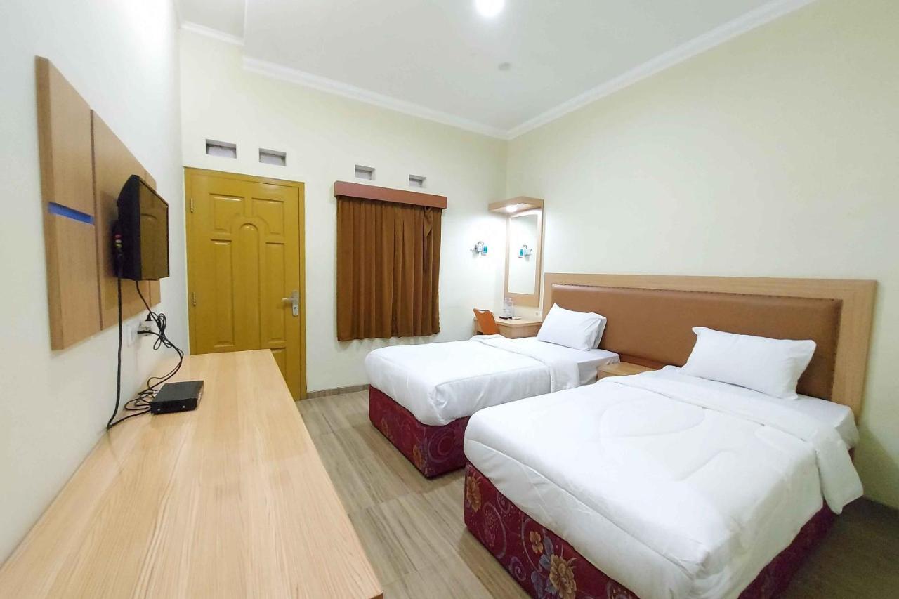 Homestay Fifa Syariah Pati Near Rsud Raa Soewondo Exterior foto